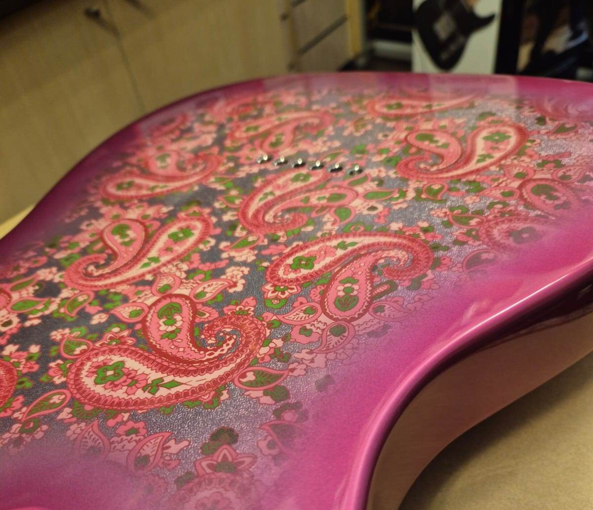 FENDER TELECASTER MADE IN JAPAN PINK PAISLEY LIMITED EDITION
