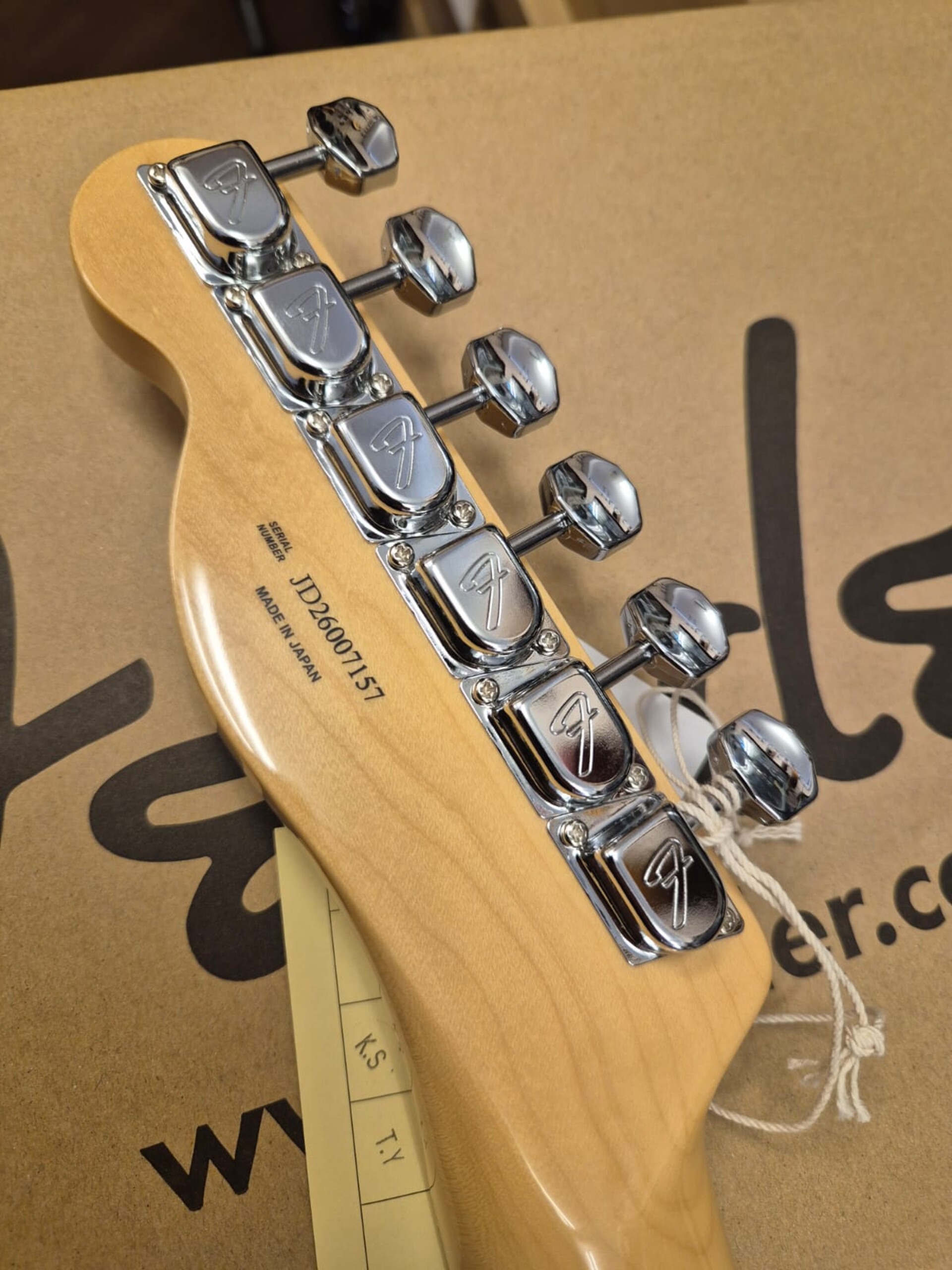 FENDER TELECASTER MADE IN JAPAN PINK PAISLEY LIMITED EDITION