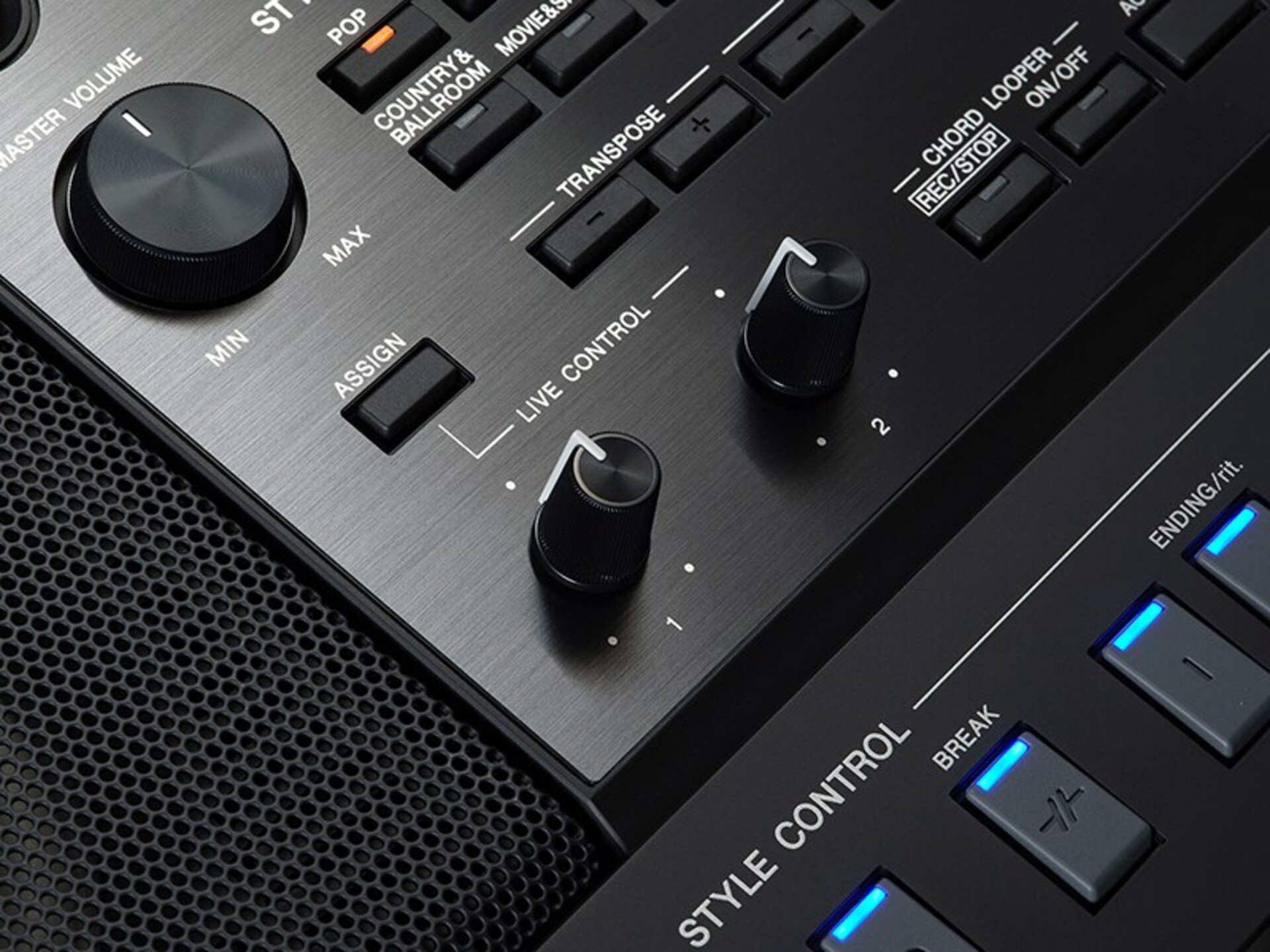 YAMAHA PSR SX720+