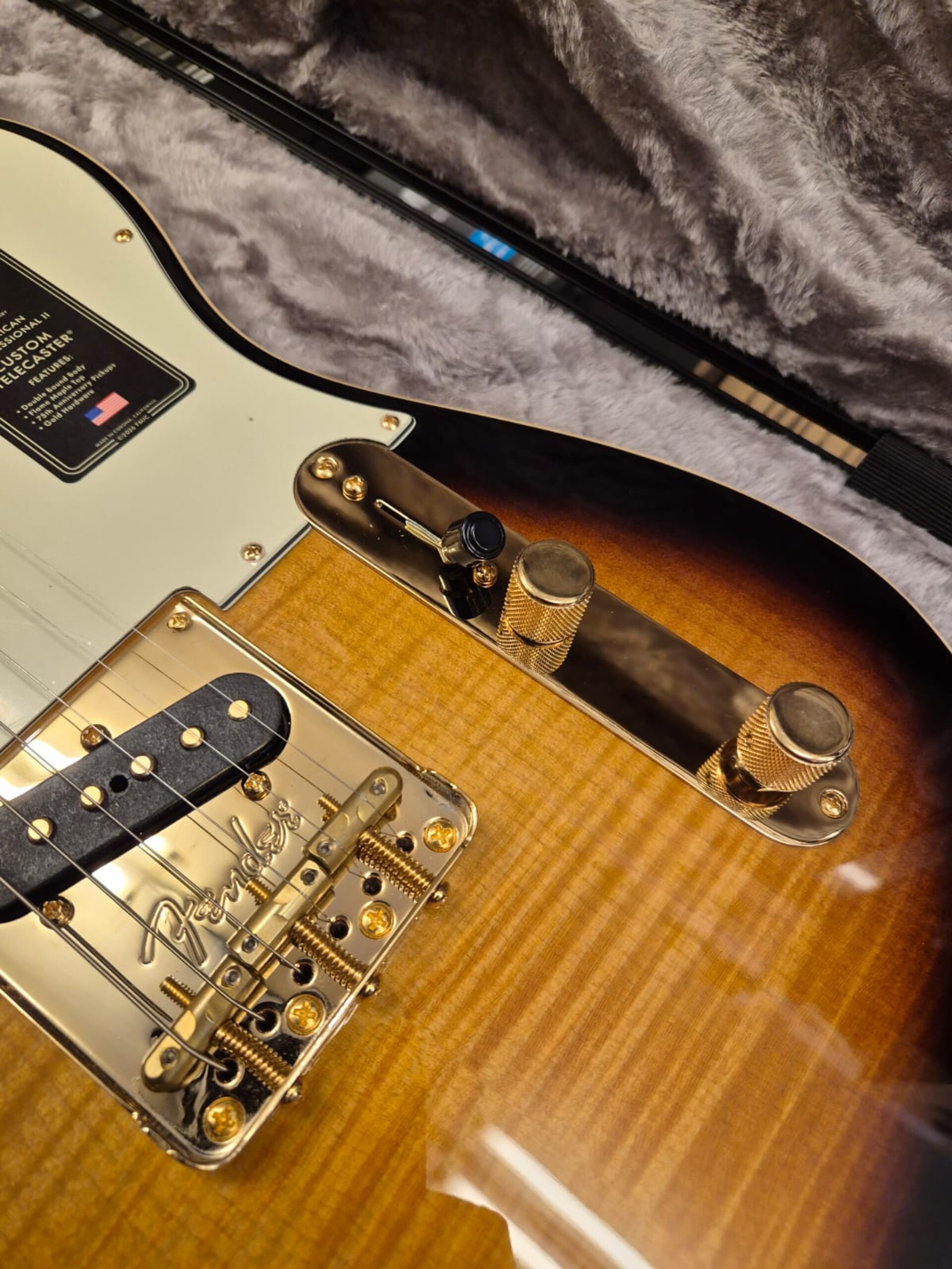 FENDER 75th ANNIVERSARY AMERICAN PROFESSIONAL CUSTOM TELECASTER