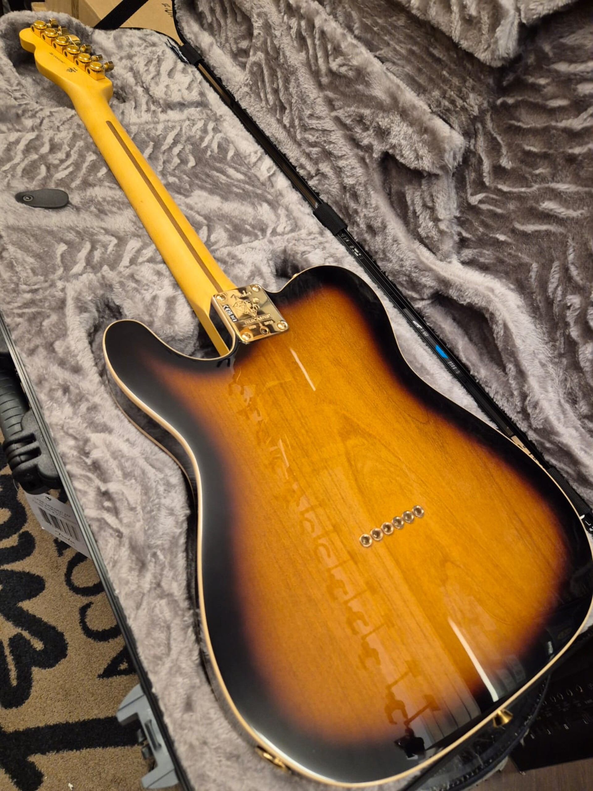 FENDER 75th ANNIVERSARY AMERICAN PROFESSIONAL CUSTOM TELECASTER