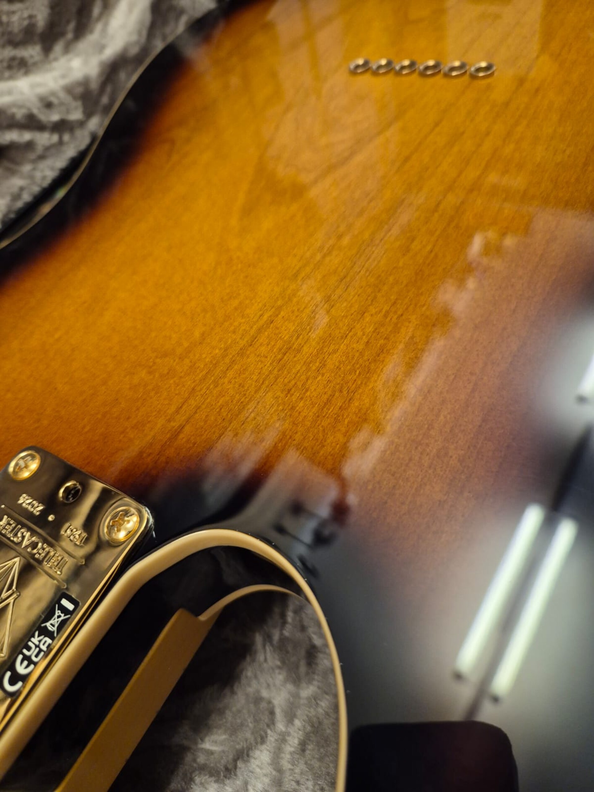FENDER 75th ANNIVERSARY AMERICAN PROFESSIONAL CUSTOM TELECASTER