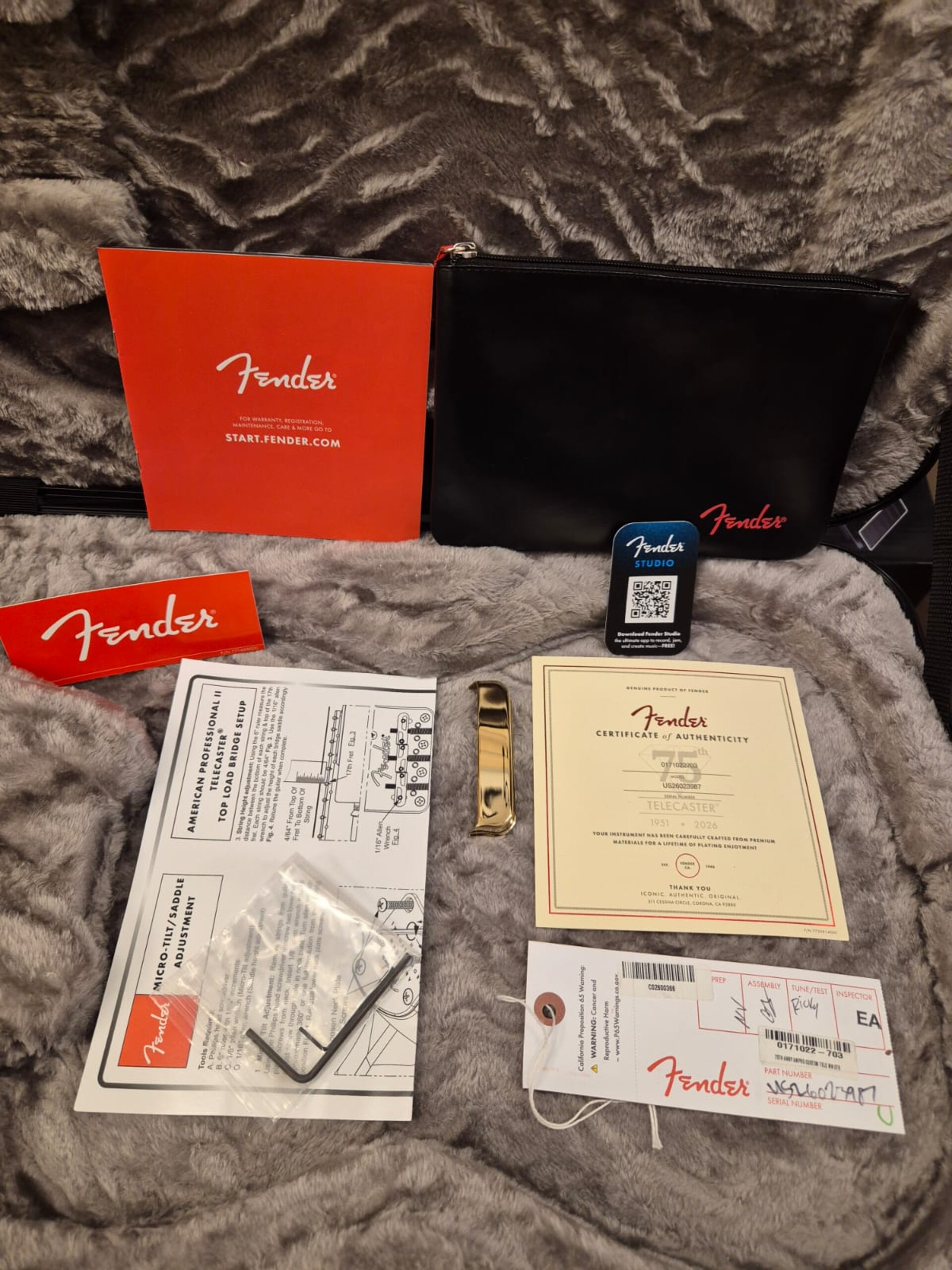 FENDER 75th ANNIVERSARY AMERICAN PROFESSIONAL CUSTOM TELECASTER
