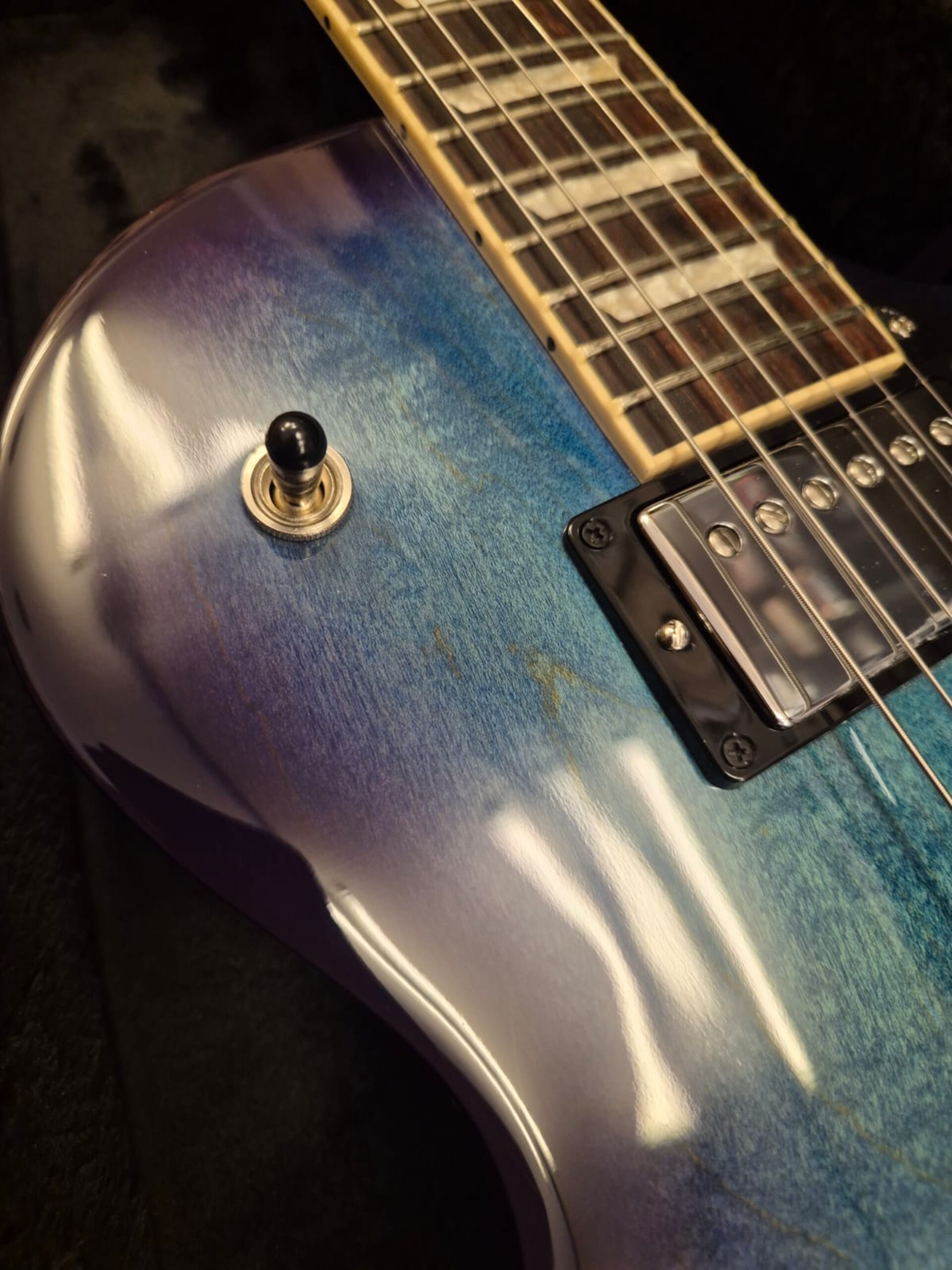 GIBSON LES PAUL STUDIO BLUEBERRY BURST