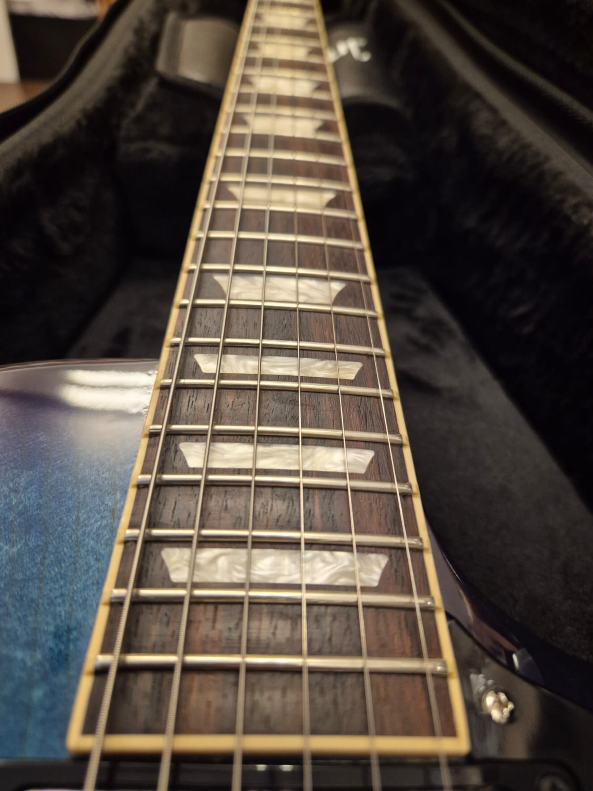 GIBSON LES PAUL STUDIO BLUEBERRY BURST