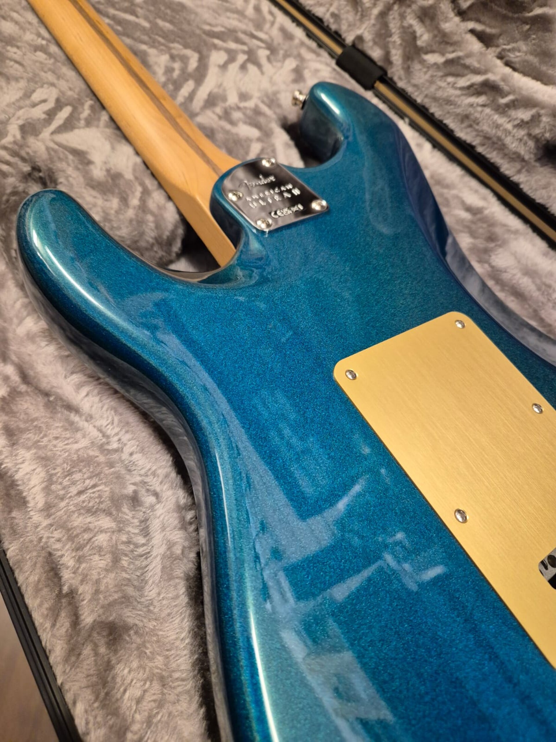 FENDER LTD AMERICAN ULTRA II STRATOCASTER HSS ROASTED MAPLE AURORA