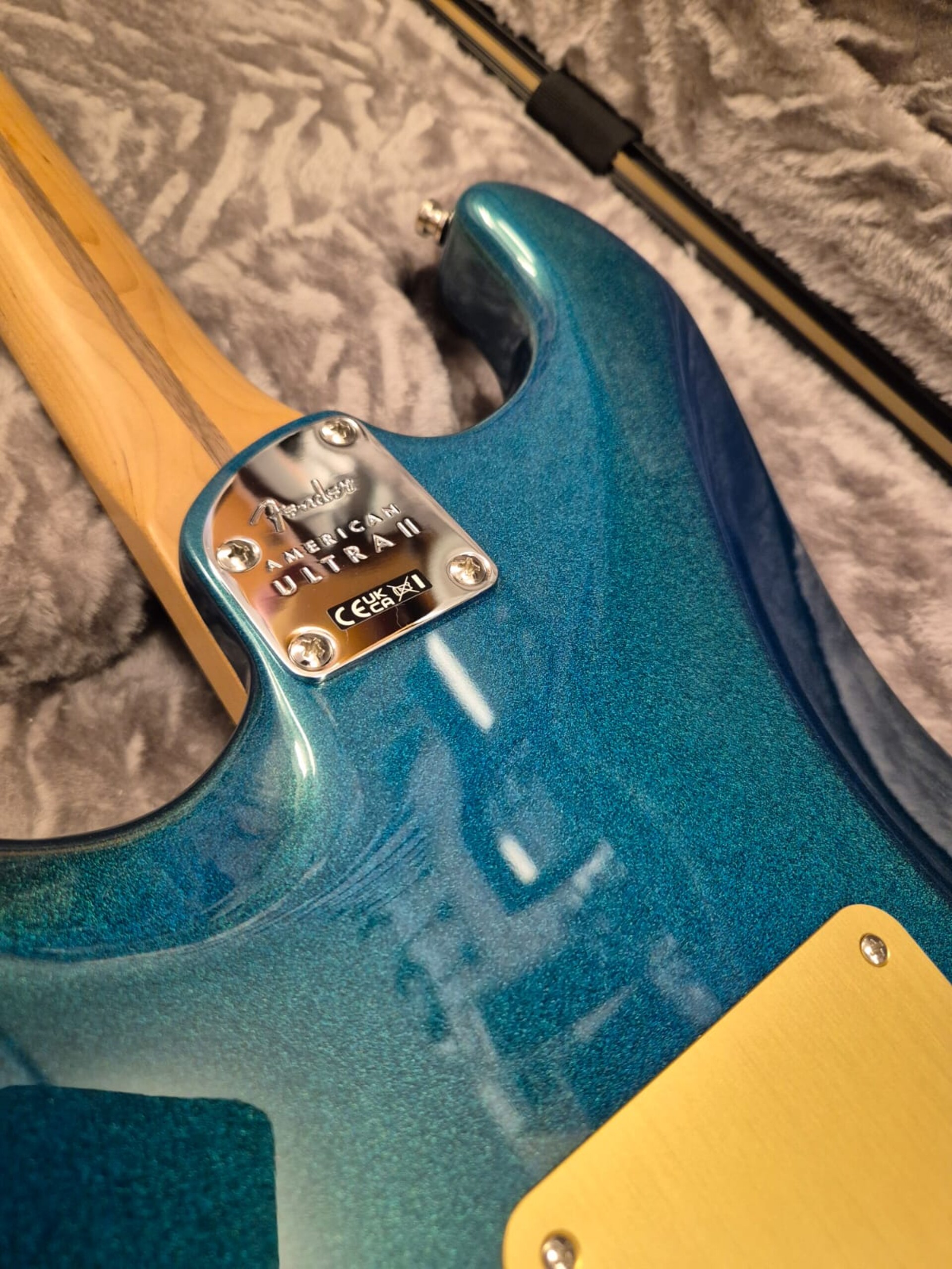 FENDER LTD AMERICAN ULTRA II STRATOCASTER HSS ROASTED MAPLE AURORA