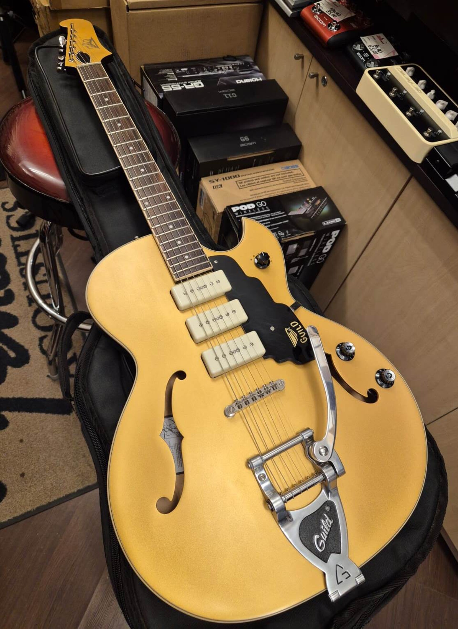 GUILD STARFIRE I JET 90 GOLD TOP
