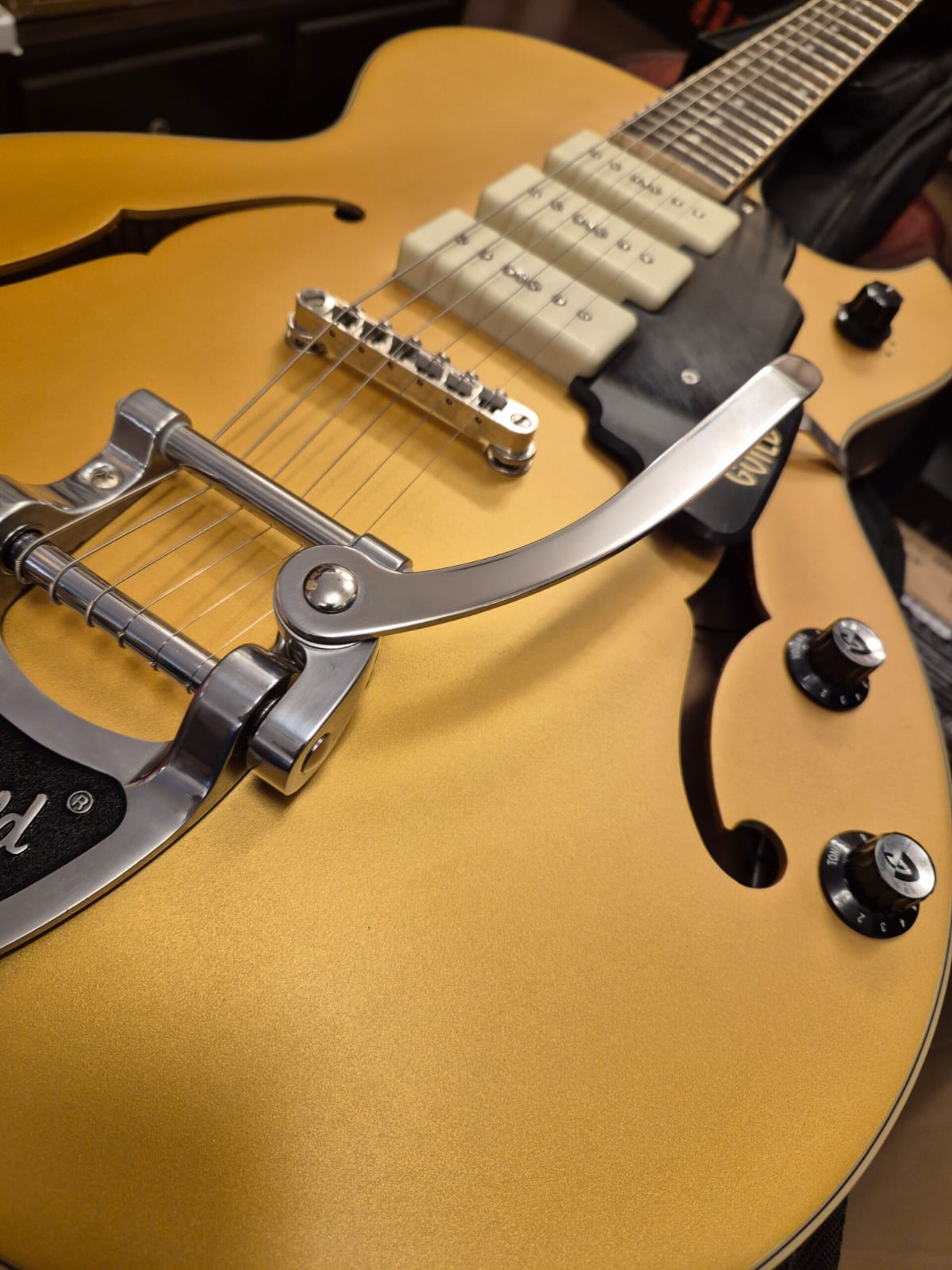 GUILD STARFIRE I JET 90 GOLD TOP