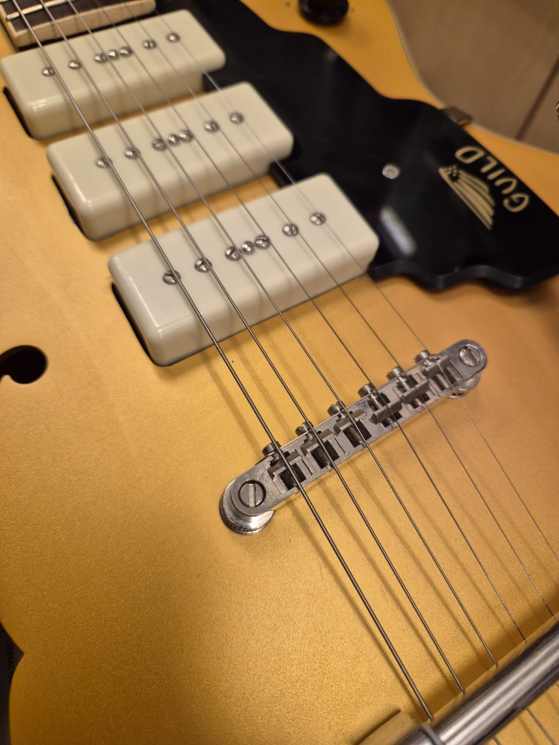 GUILD STARFIRE I JET 90 GOLD TOP