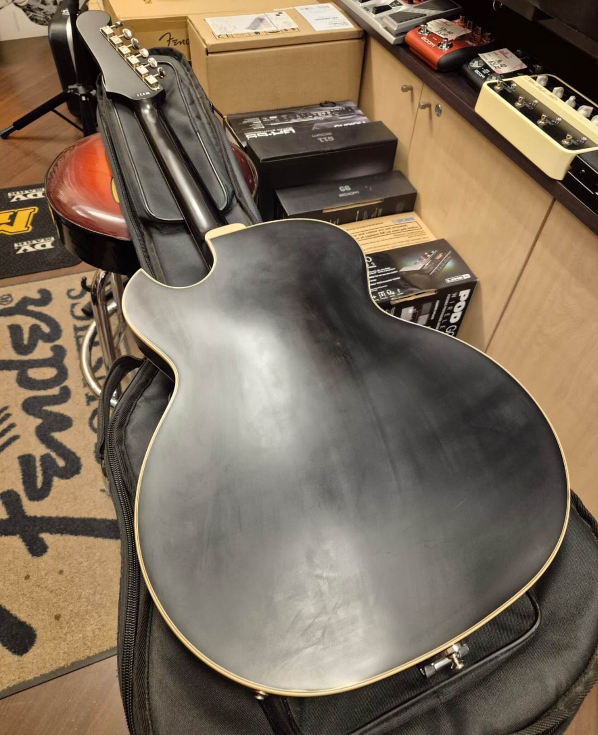 GUILD STARFIRE I JET 90 GOLD TOP