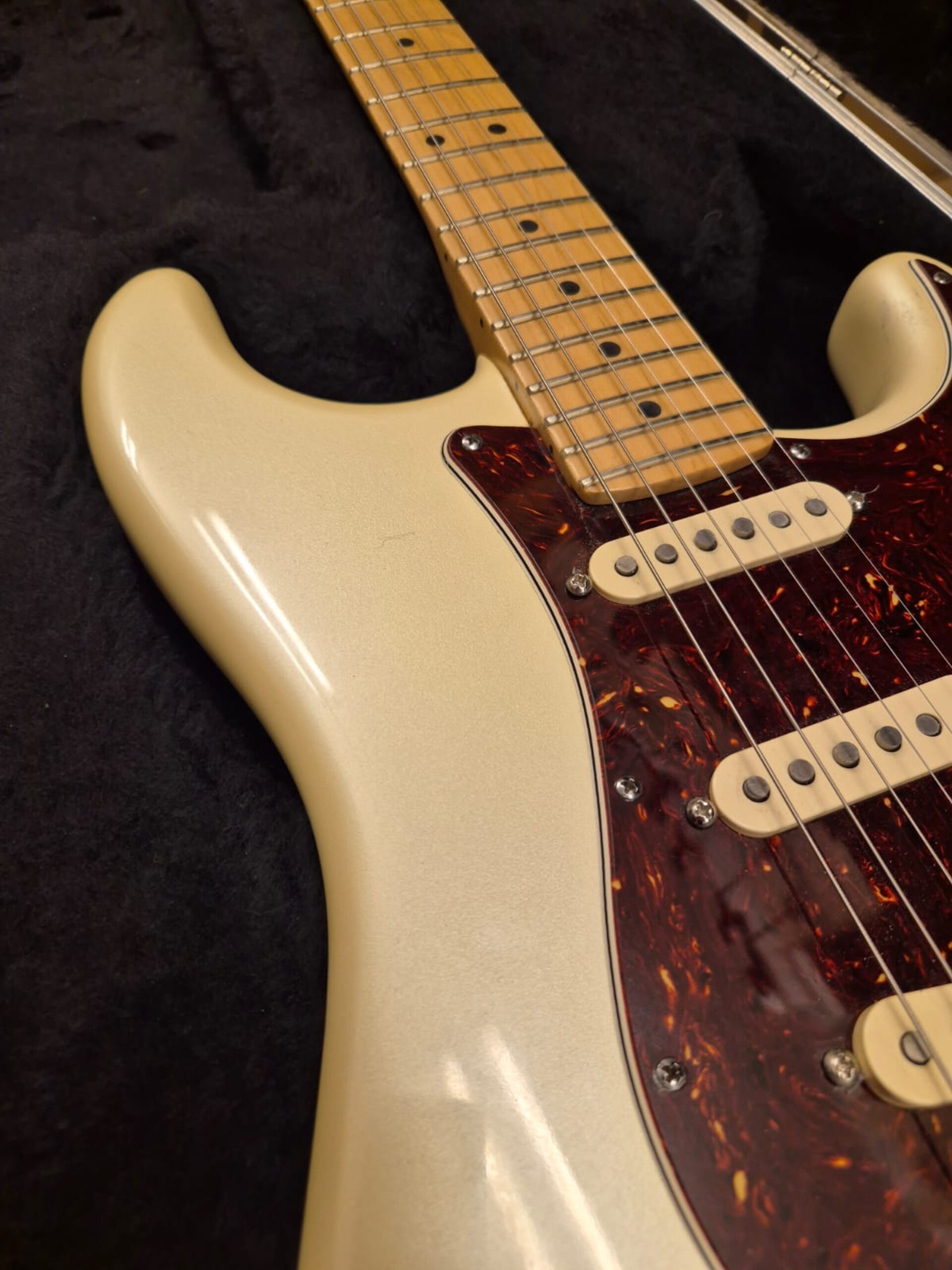 FENDER AMERICAN DELUXE STRATOCASTER OLYMPIC PEARL