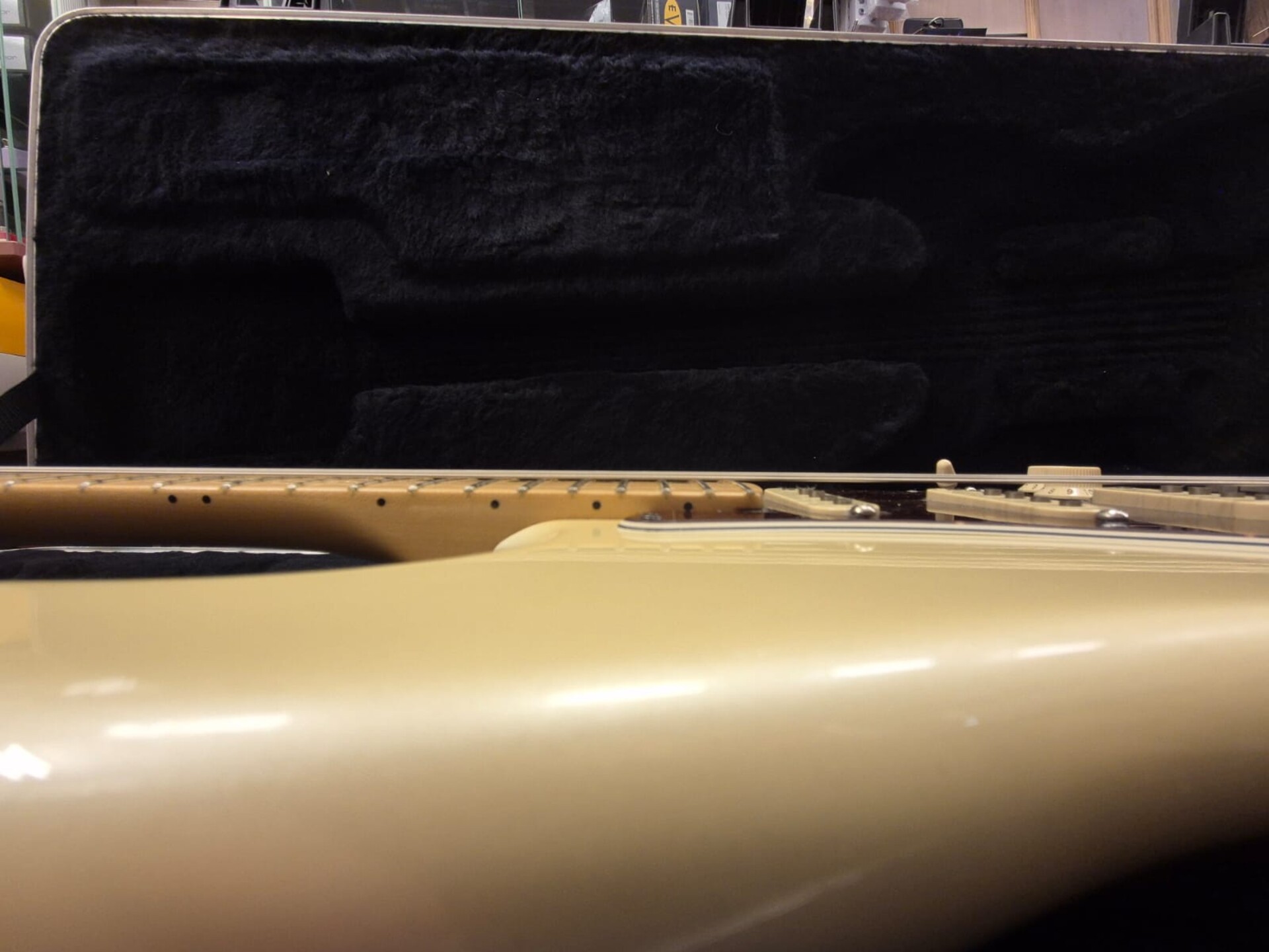 FENDER AMERICAN DELUXE STRATOCASTER OLYMPIC PEARL