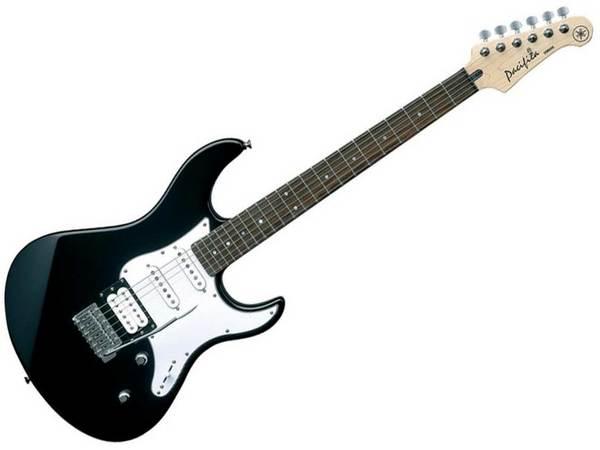 YAMAHA PACIFICA 112V BLACK
