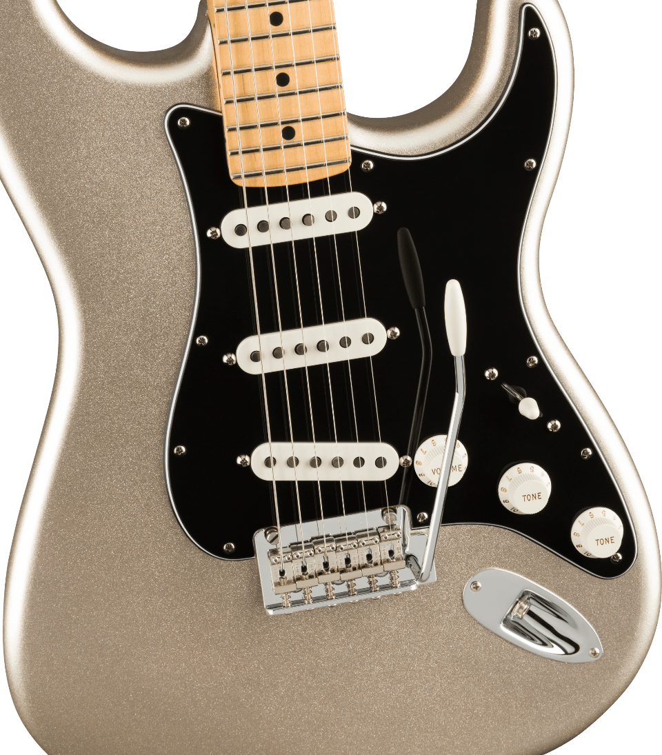 FENDER 75TH STRATOCASTER DIAMOND ANNIVERSARY