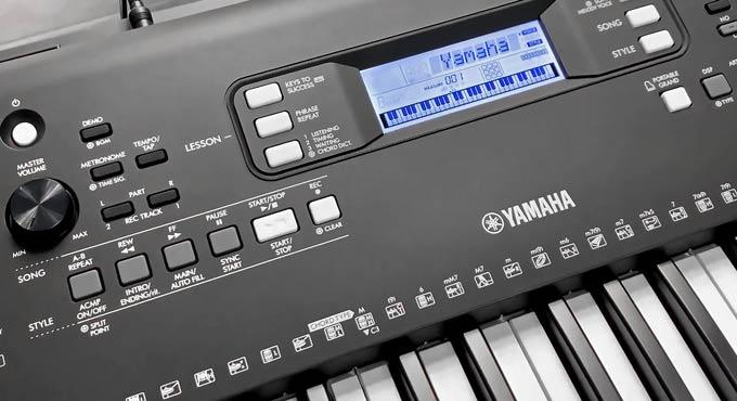 YAMAHA PSR E473