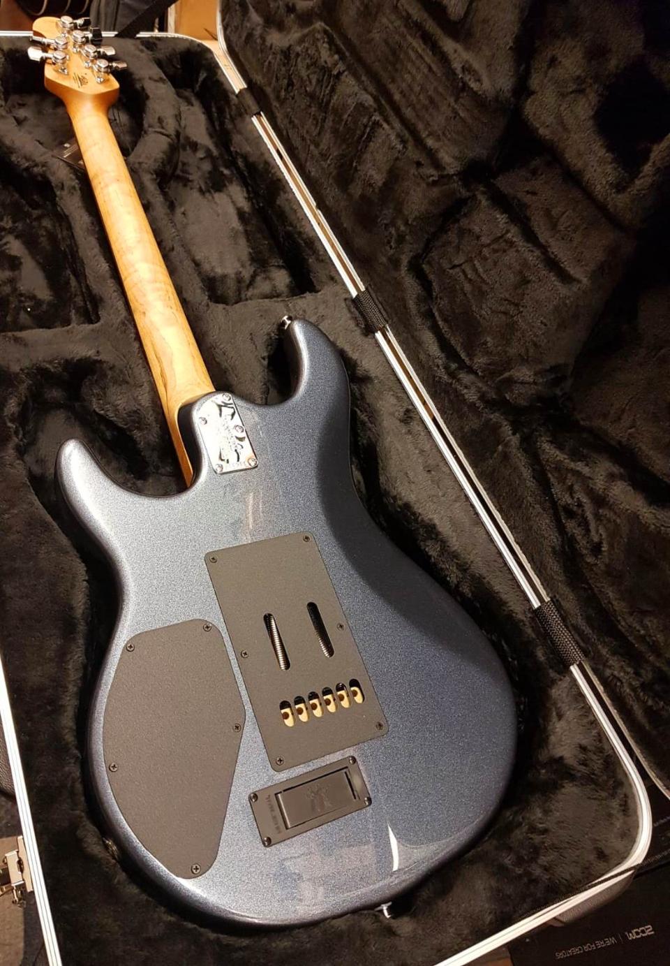 MUSIC MAN LUKE III HH BODHI BLUE