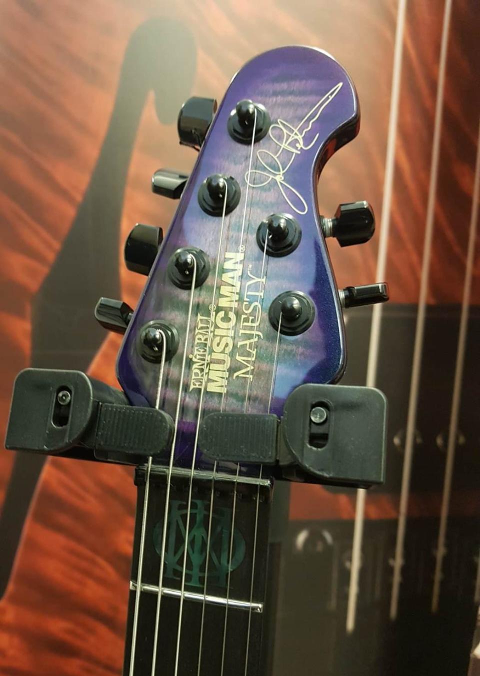 MUSIC MAN MAJESTY JOHN PETRUCCI SIGNATURE FLAME MAPLE TOP CRYSTAL AMETHYST LTD EDITION 2023 N.46/125