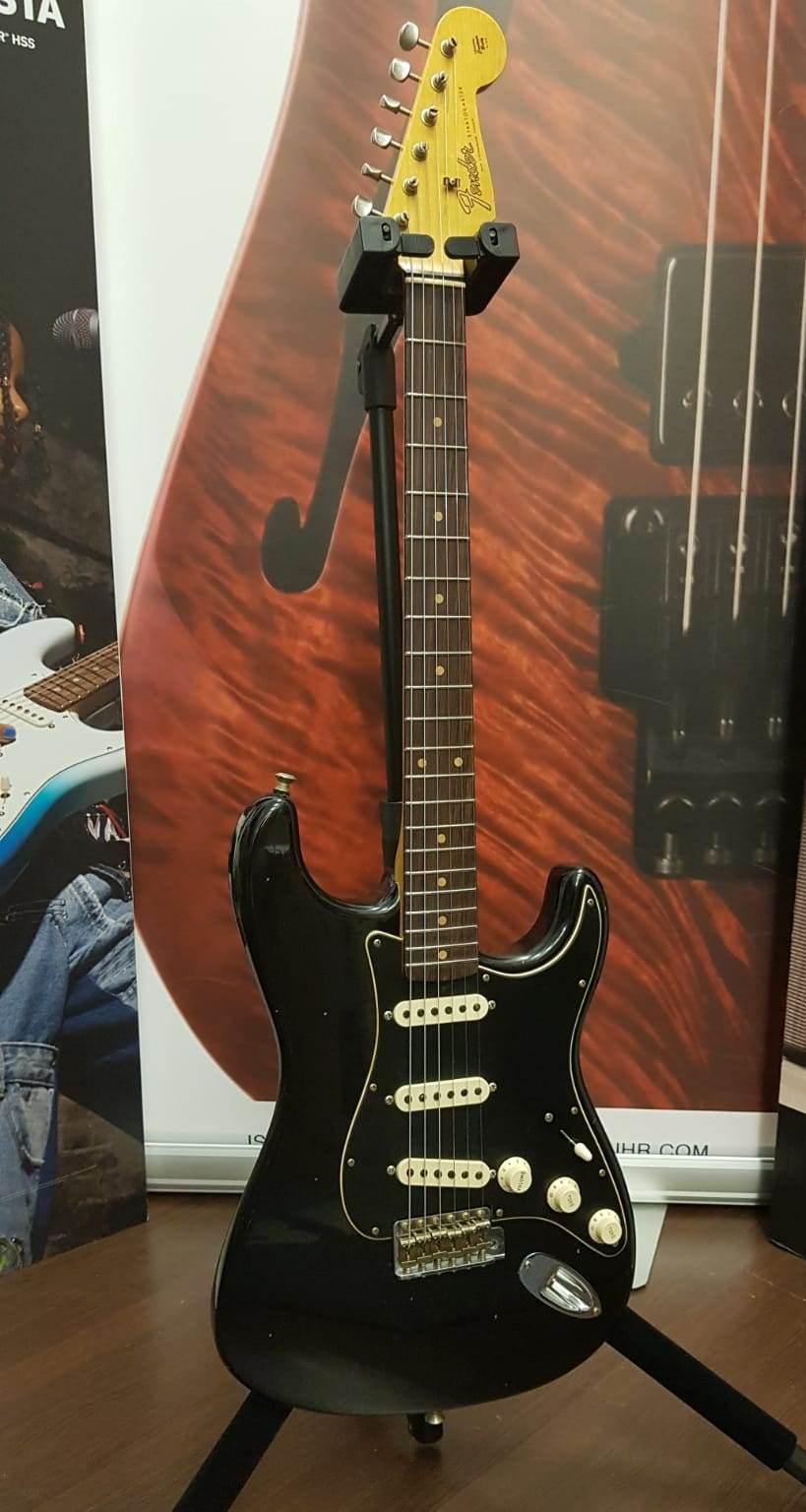 FENDER CUSTOM SHOP POSTMODERN STRATOCASTER JOURNEYMAN RELIC RW AGED BLACK