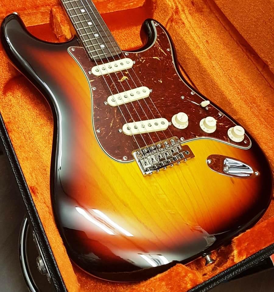 Fender Custom Shop American Custom Stratocaster NOS Rosewood Fingerboard Chocolate 3-Color Sunburst