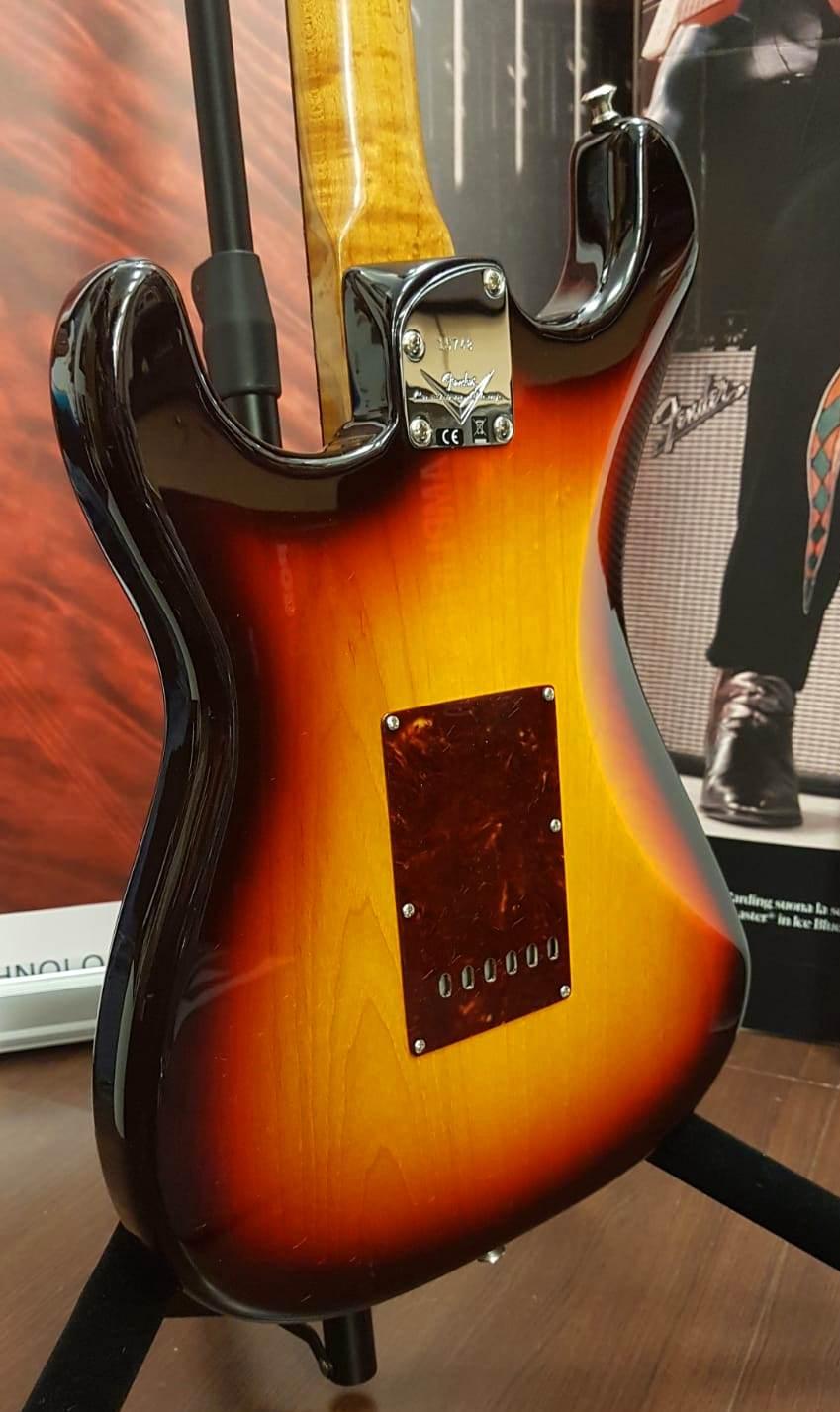 Fender Custom Shop American Custom Stratocaster NOS Rosewood Fingerboard Chocolate 3-Color Sunburst