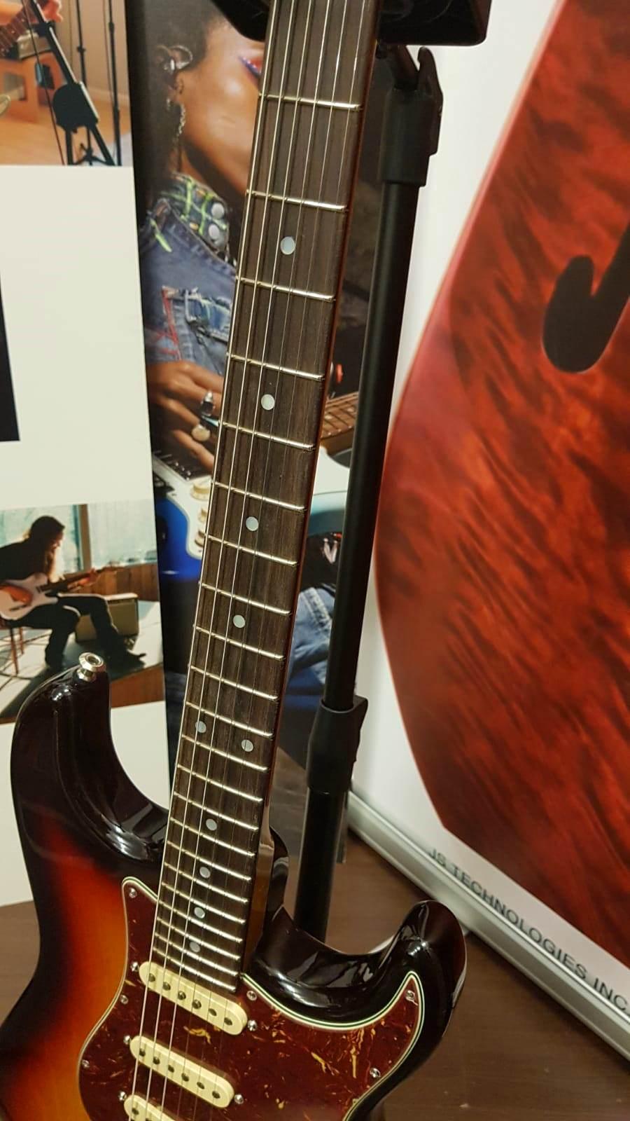 Fender Custom Shop American Custom Stratocaster NOS Rosewood Fingerboard Chocolate 3-Color Sunburst