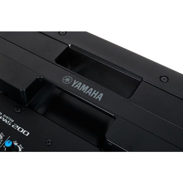 YAMAHA STAGEPAS 200BTR CON BATTERIA