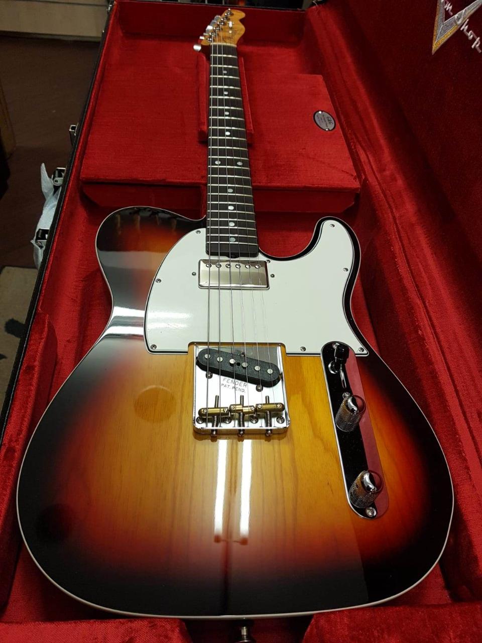 FENDER CUSTOM SHOP AMERICAN CUSTOM TELECASTER RW NOS BLEACHED 3-COLOR SUNBURST