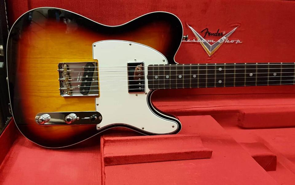 FENDER CUSTOM SHOP AMERICAN CUSTOM TELECASTER RW NOS BLEACHED 3-COLOR SUNBURST