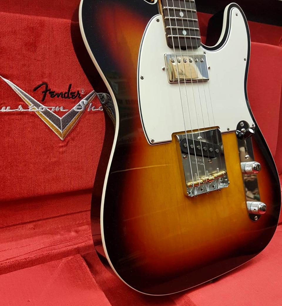 FENDER CUSTOM SHOP AMERICAN CUSTOM TELECASTER RW NOS BLEACHED 3-COLOR SUNBURST