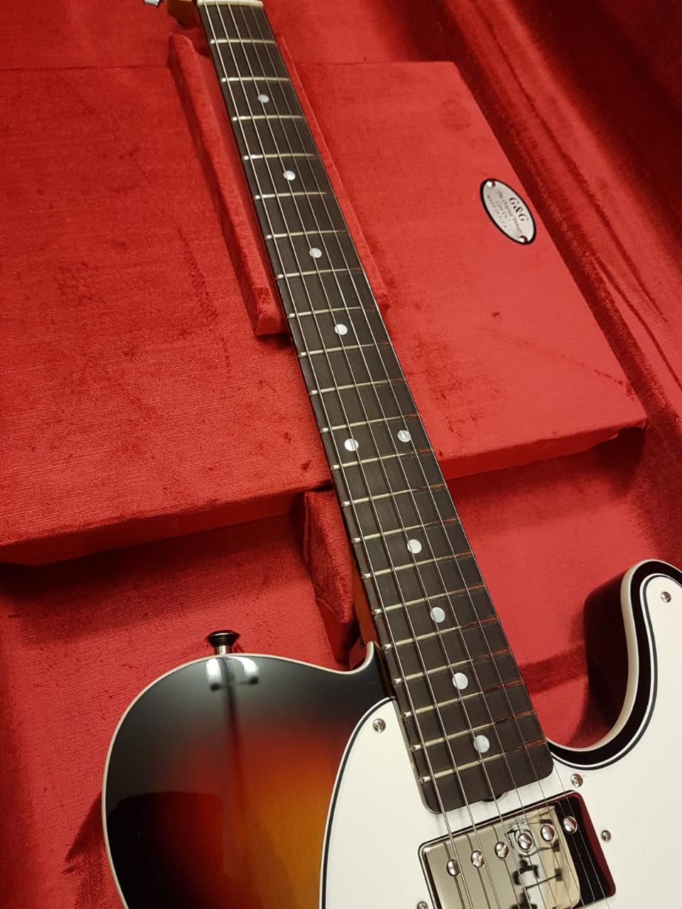 FENDER CUSTOM SHOP AMERICAN CUSTOM TELECASTER RW NOS BLEACHED 3-COLOR SUNBURST