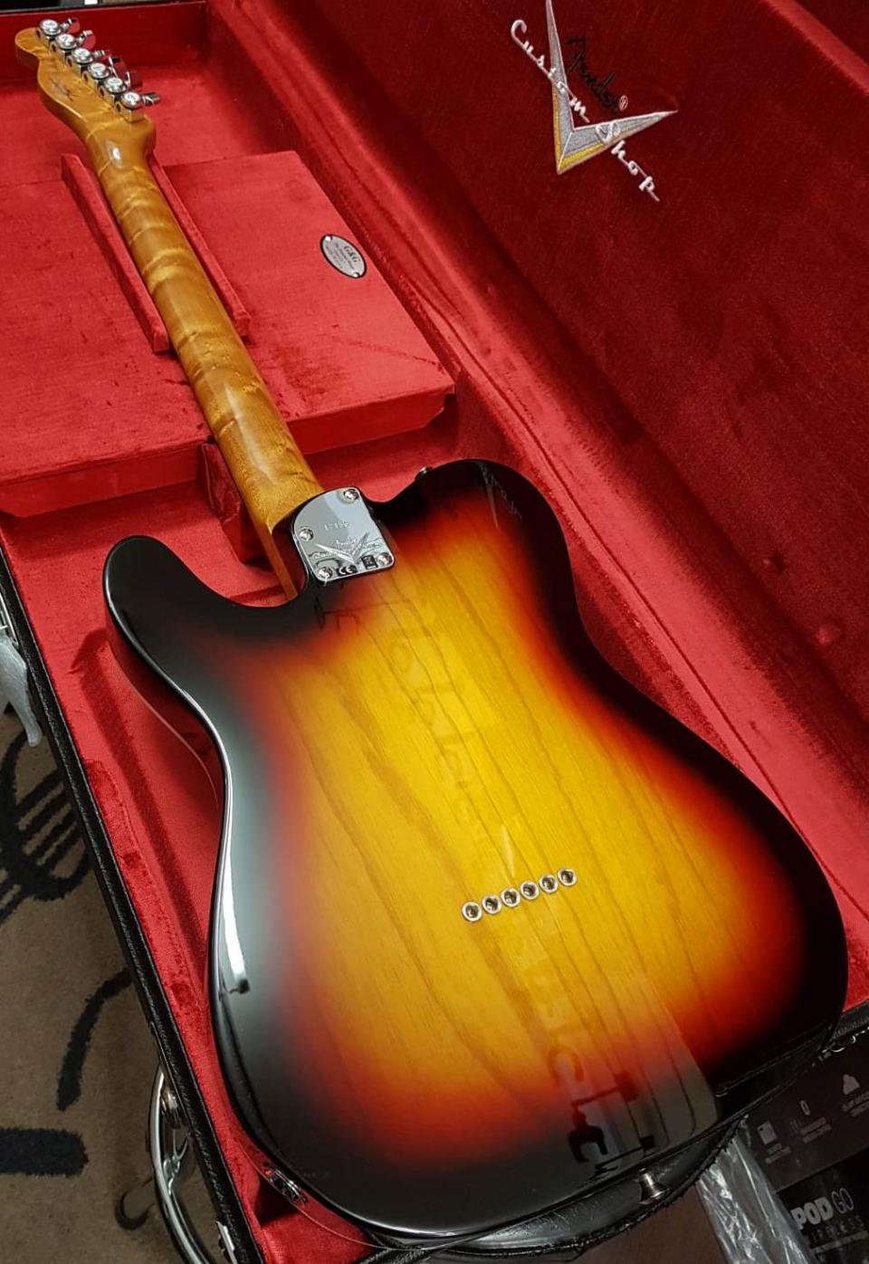 FENDER CUSTOM SHOP AMERICAN CUSTOM TELECASTER RW NOS BLEACHED 3-COLOR SUNBURST