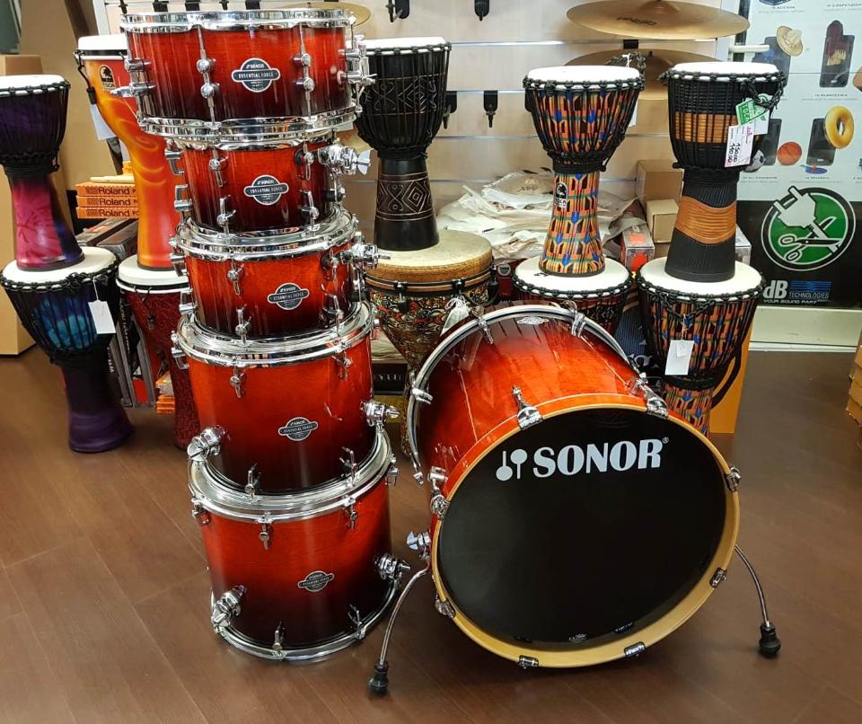 NO SPEDIZIONE - SONOR ESSENTIAL FORCE STAGE S DRIVE BIRCH SHELL 6 PEZZI CON CUSTODIE