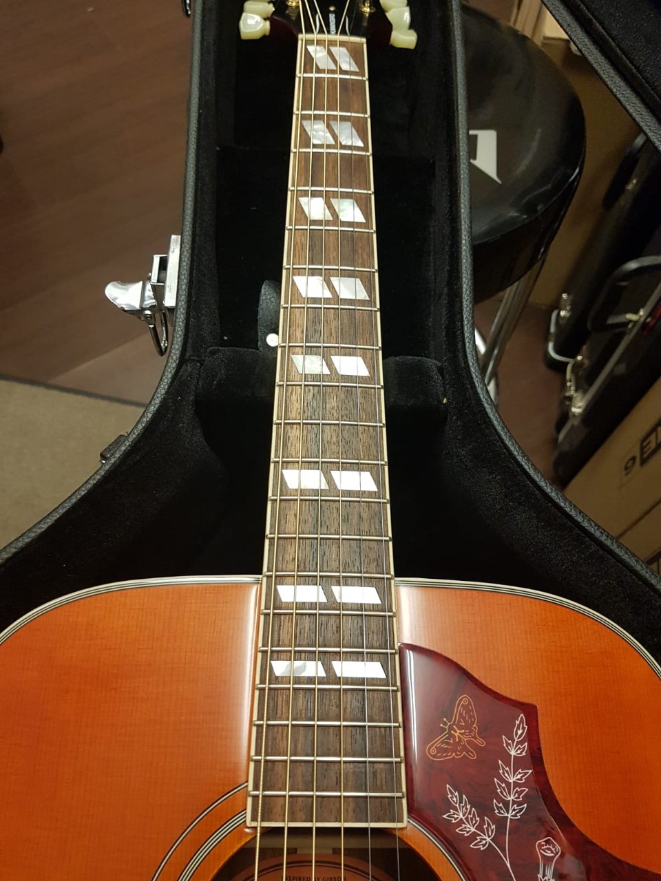 EPIPHONE MASTERBILT HUMMINGBIRD INSPIRED BY GIBSON  AGED CHERRY SUNBURST GLOSS