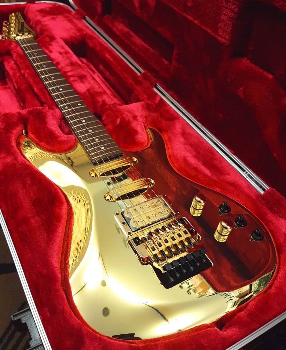 IBANEZ JS2GD JOE SATRIANI SIGNATURE GOLD BOY LIMITED EDITION