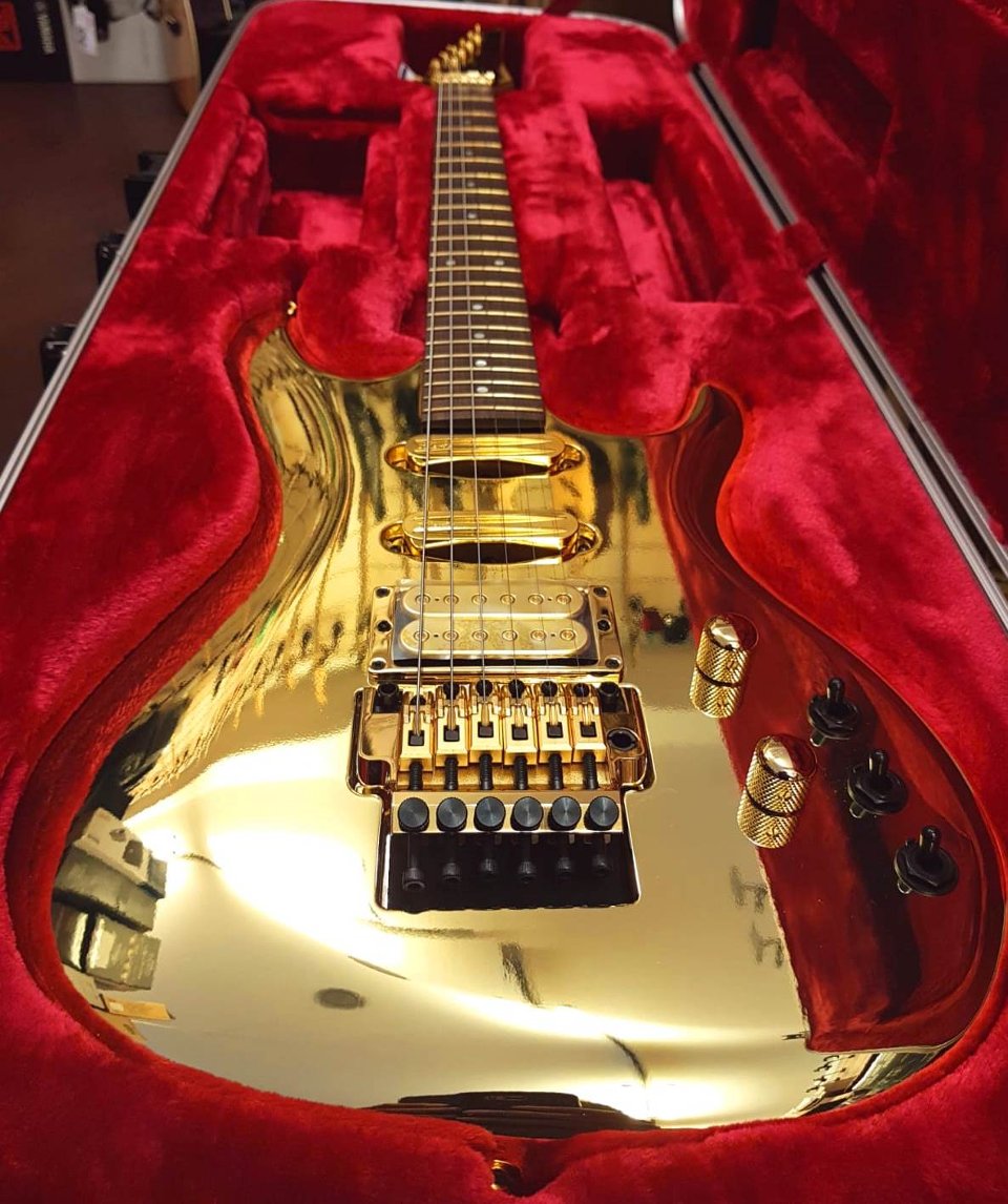 IBANEZ JS2GD JOE SATRIANI SIGNATURE GOLD BOY LIMITED EDITION