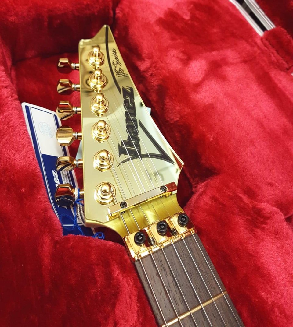 IBANEZ JS2GD JOE SATRIANI SIGNATURE GOLD BOY LIMITED EDITION