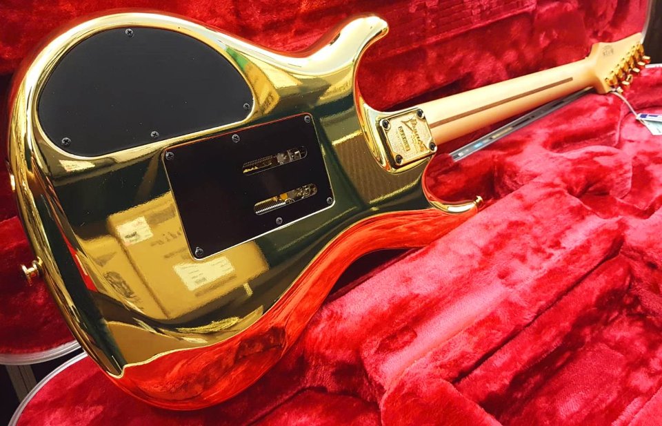 IBANEZ JS2GD JOE SATRIANI SIGNATURE GOLD BOY LIMITED EDITION