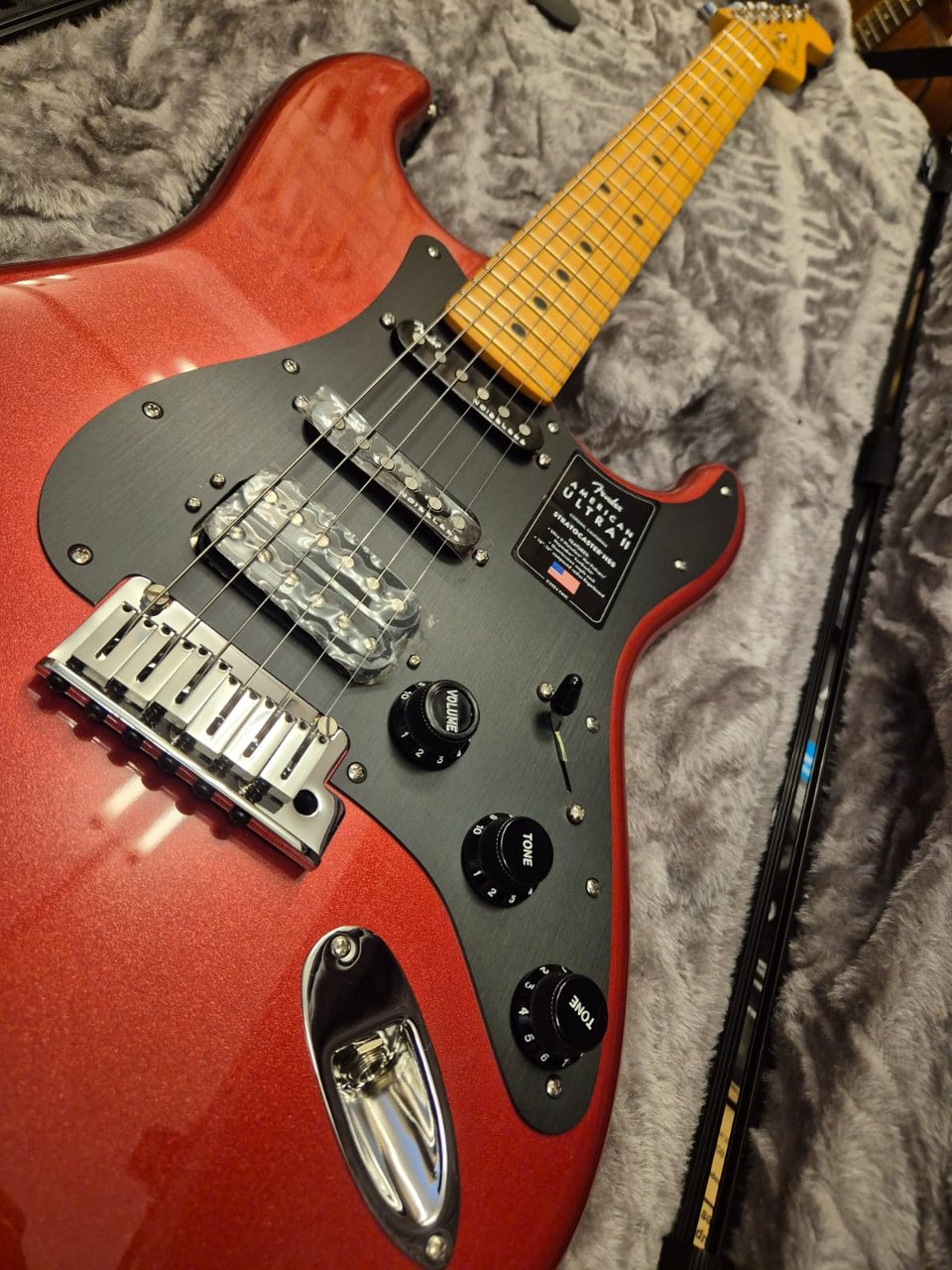 FENDER AMERICAN ULTRA II STRATOCASTER MN HSS SINISTER RED