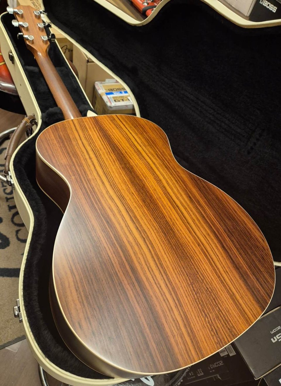 TAYLOR 214E CON CUSTODIA RIGIDA NUOVA