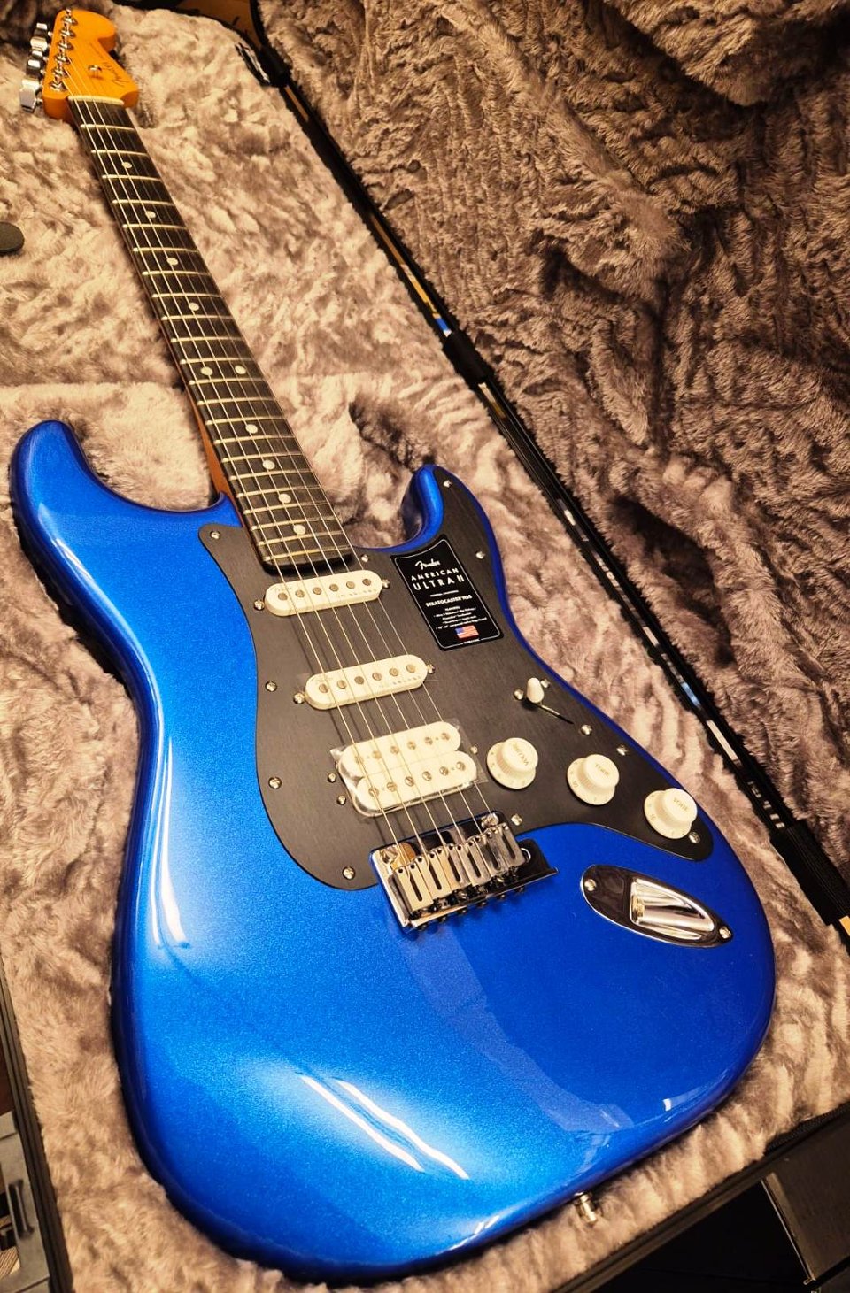 FENDER AMERICAN ULTRA II STRATOCASTER EB HSS NOBLE BLUE