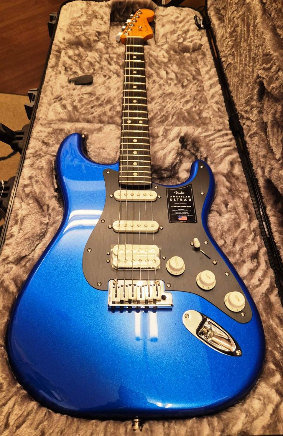 FENDER AMERICAN ULTRA II STRATOCASTER EB HSS NOBLE BLUE