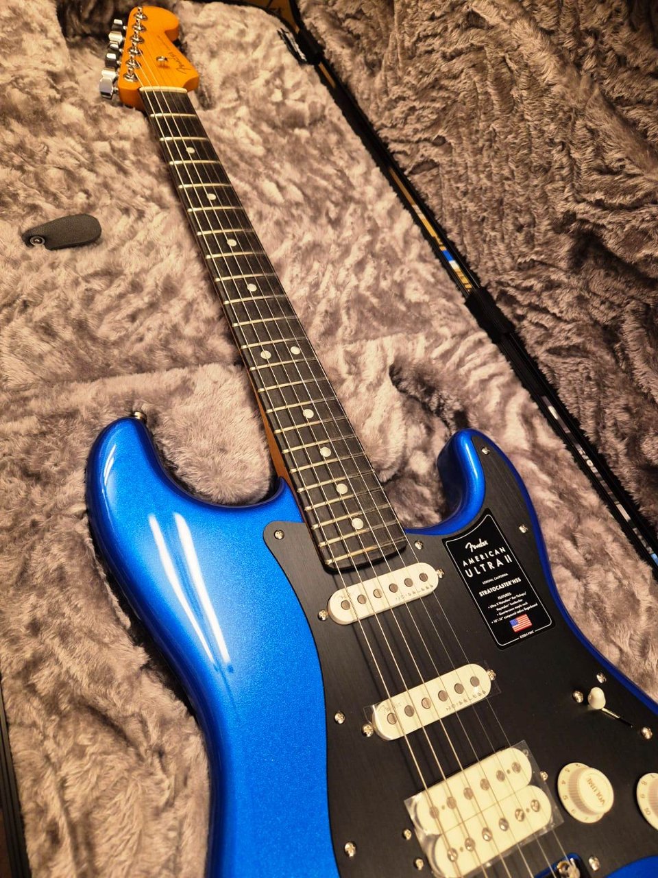 FENDER AMERICAN ULTRA II STRATOCASTER EB HSS NOBLE BLUE