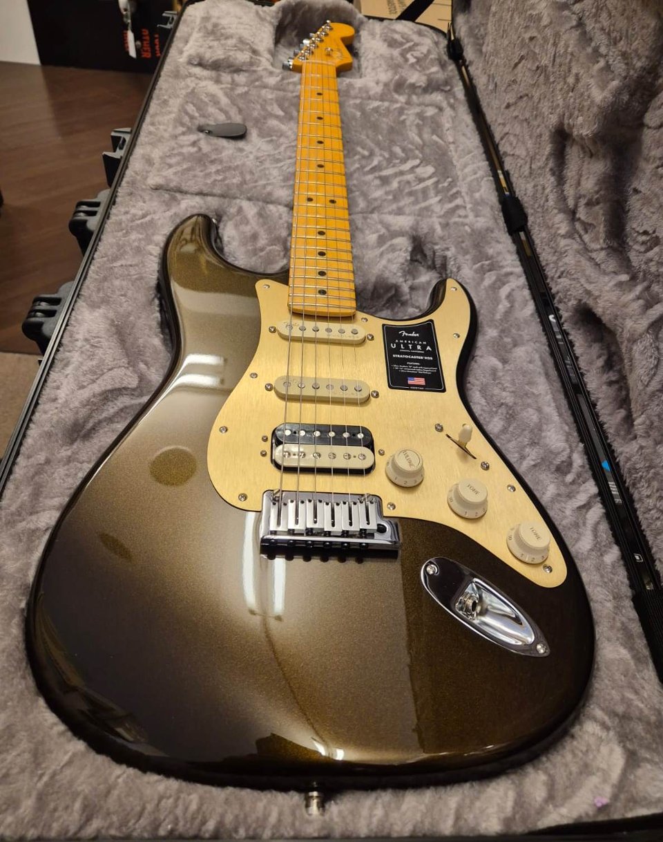 FENDER AMERICAN ULTRA STRATOCASTER HSS MN TEXAS TEA
