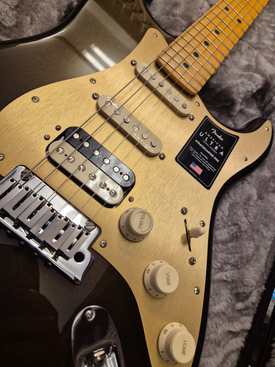 FENDER AMERICAN ULTRA STRATOCASTER HSS MN TEXAS TEA