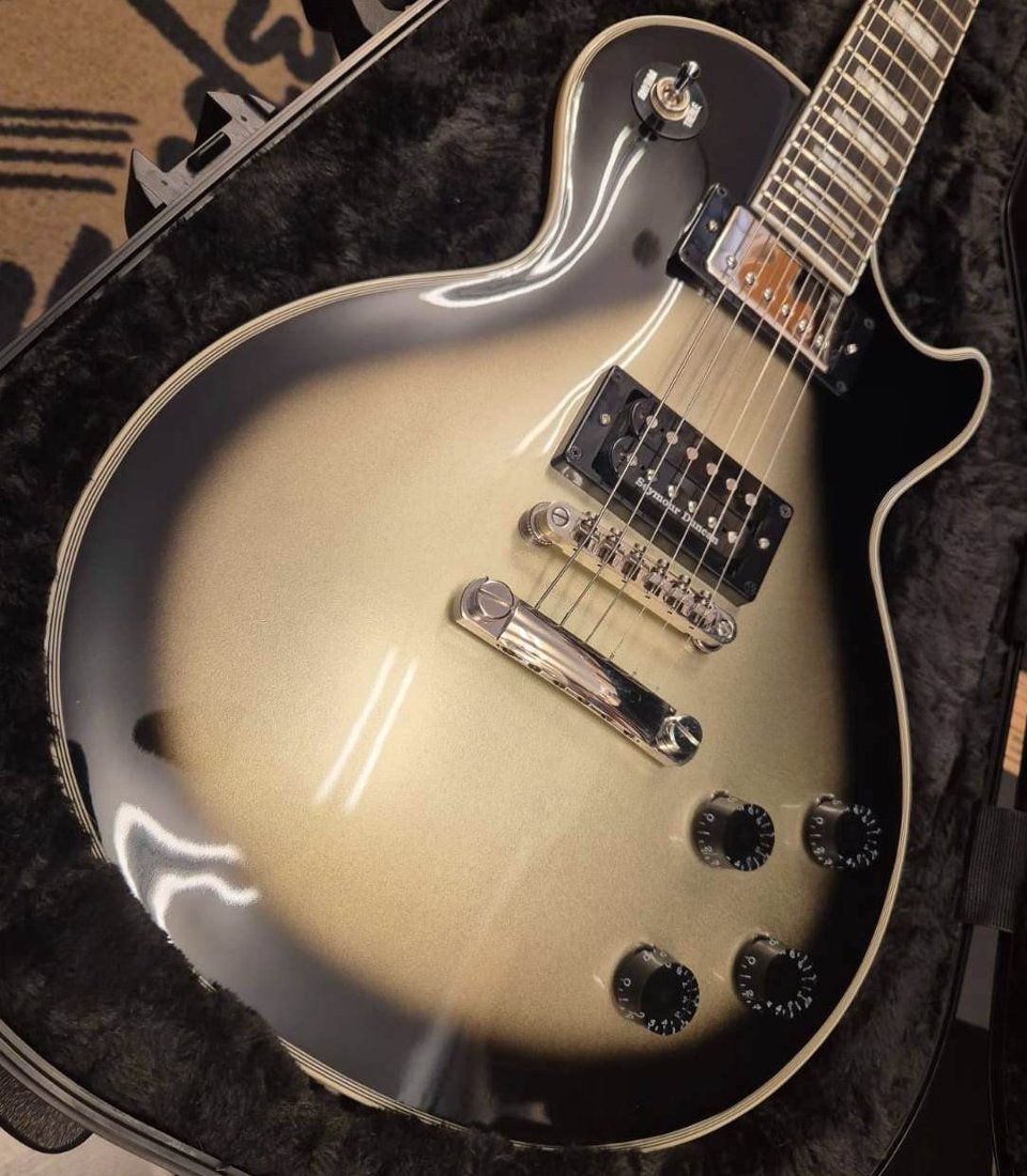 EPIPHONE ADAM JONES LES PAUL CUSTOM ART COLLECTION JULIE HEFFERNAN'S