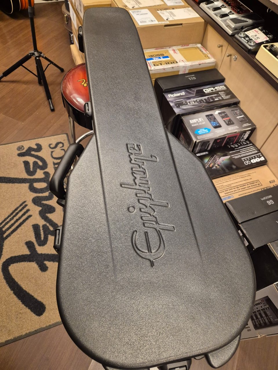 EPIPHONE ADAM JONES LES PAUL CUSTOM ART COLLECTION JULIE HEFFERNAN'S