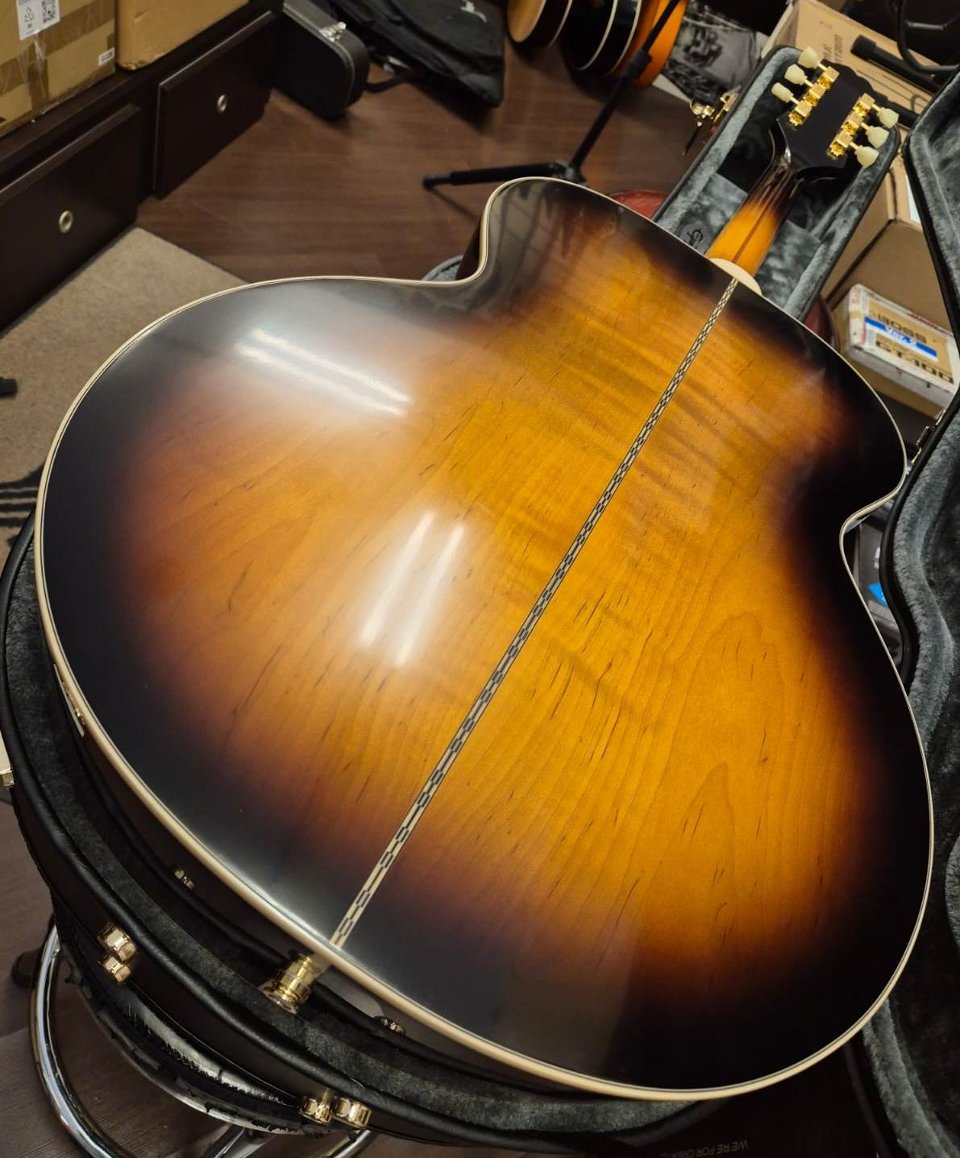 EPIPHONE INSPIRED BY GIBSON J200 CON ASTUCCIO ORIGINALE