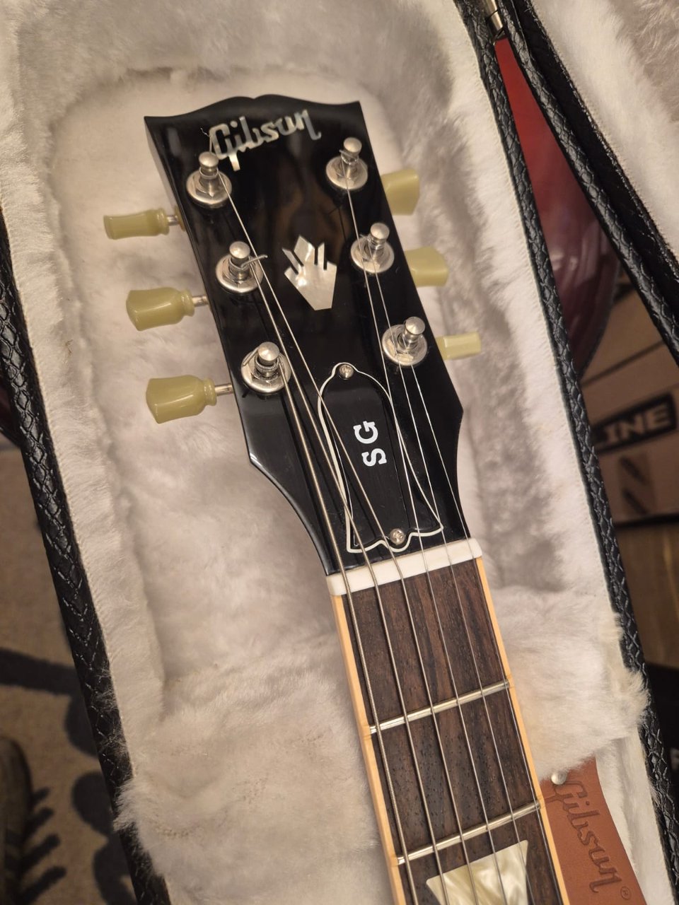 GIBSON SG STANDARD HERITAGE CHERRY