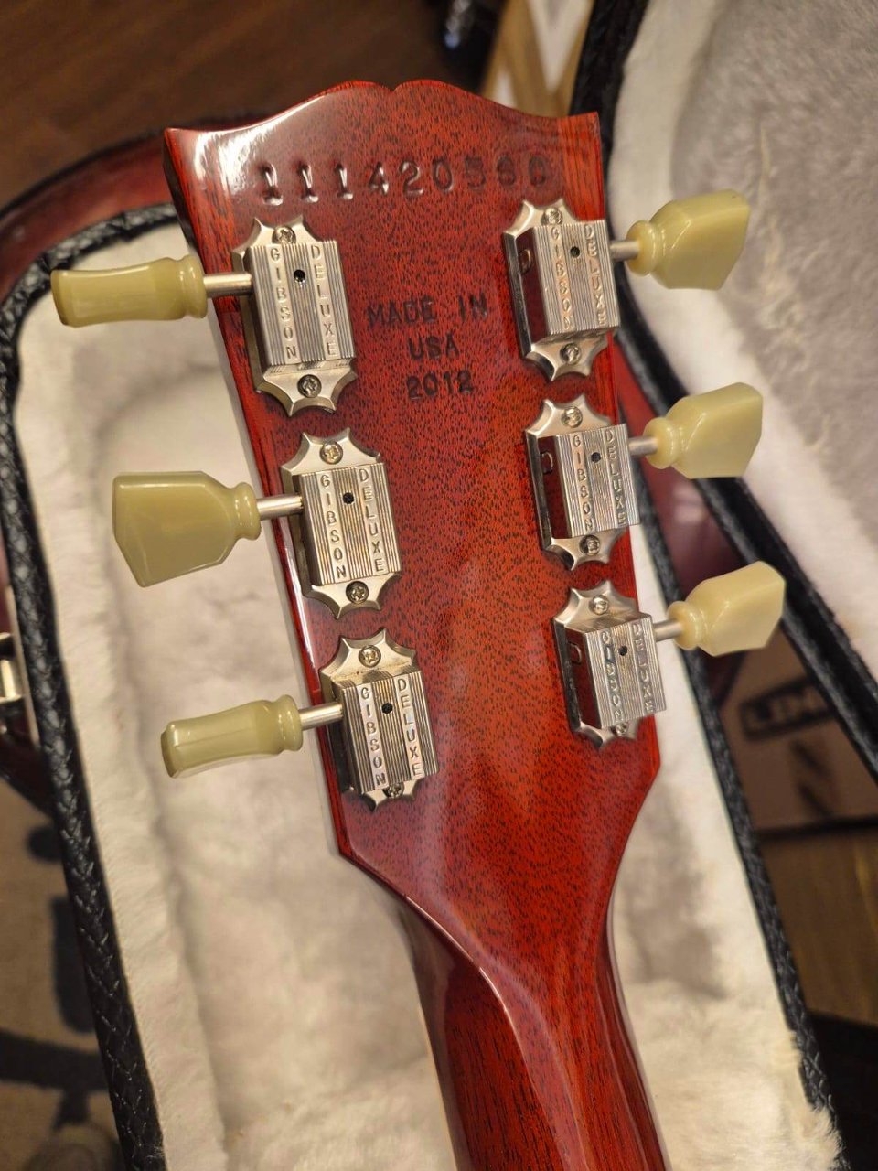 GIBSON SG STANDARD HERITAGE CHERRY